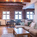 Gildi Dolce Vita, Apartament *