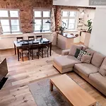 Gildi Dolce Vita, * Tartu